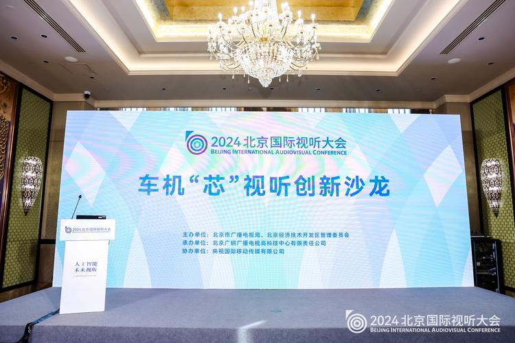 "數據+ai"雙輪驅動的人工智能企業